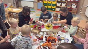 Mažųjų švieselių miestas (2)