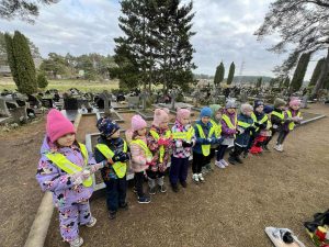 Wizyta na cmentarzu w Niemenczynie (1)