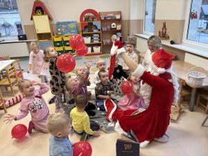 Kalėdinė_pramoga_Nykštukų_grupėje_(3)