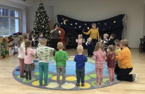 Kalėdų džiaugsmas draugų rate (3)