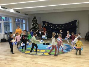 Kalėdų džiaugsmas draugų rate (4)