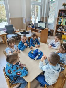 SPALVŲ SAVAITĖ (12)