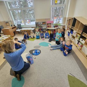 SPALVŲ SAVAITĖ (4)