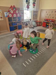 SPALVŲ SAVAITĖ (9)