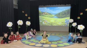 „Pavasario pievelėje“ – pirmasis skaitovų konkurso etapas mūsų darželyje (16)