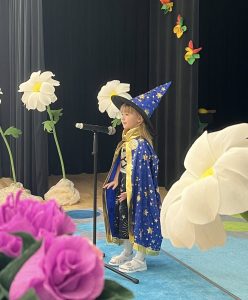 „Pavasario pievelėje“ – pirmasis skaitovų konkurso etapas mūsų darželyje (23)