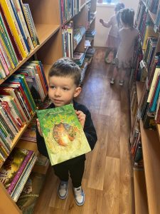 Wizyta w bibliotece – spotkanie z książką (1)