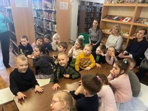 Wizyta w bibliotece – spotkanie z książką (2)