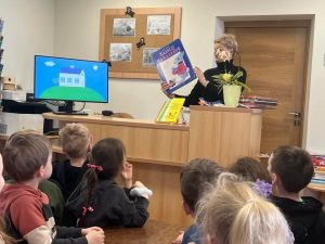 Wizyta w bibliotece – spotkanie z książką (3)