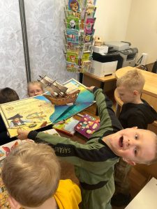 Wizyta w bibliotece – spotkanie z książką (5)